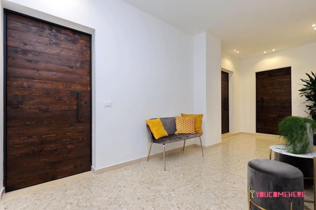 Ych-Renovated And Design Flat Close To The Center โรม ภายนอก รูปภาพ